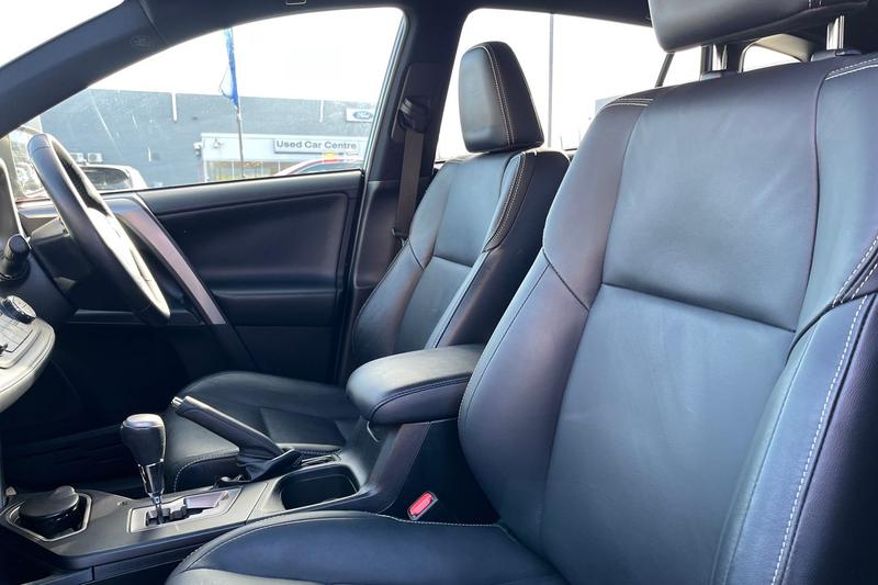 Used Toyota RAV4 2018 for sale - 78028582: Photo 19