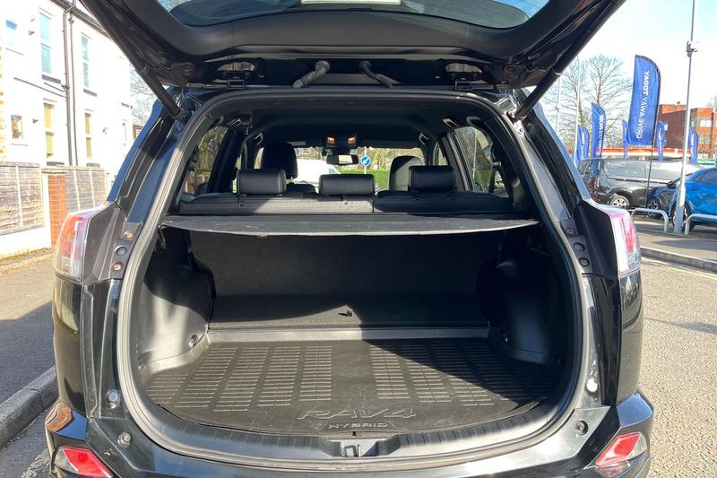 Used Toyota RAV4 2018 for sale - 78028582: Photo 21