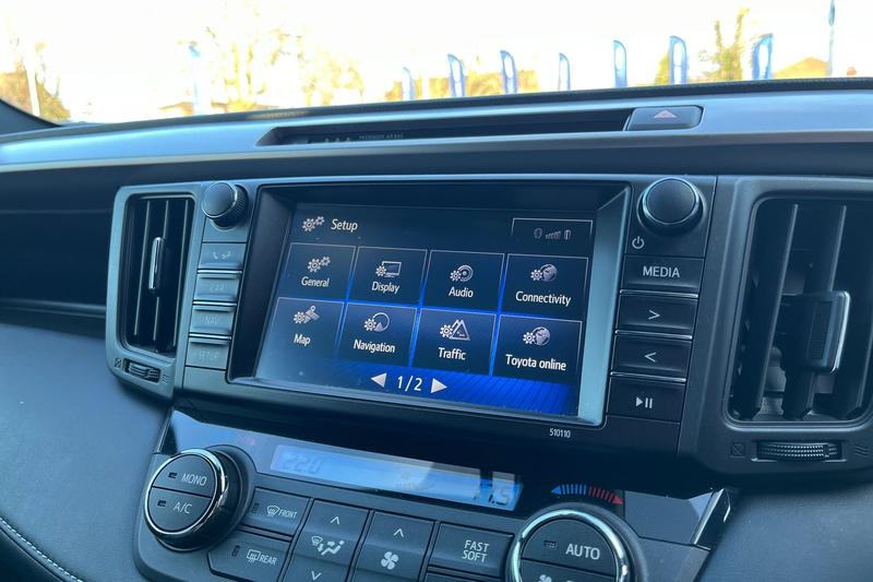 Used Toyota RAV4 2018 for sale - 78028582: Photo 34