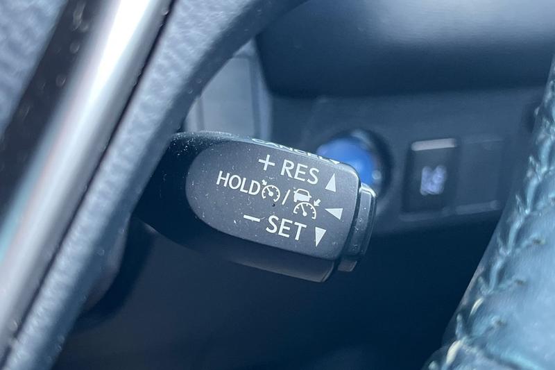 Used Toyota RAV4 2018 for sale - 78028582: Photo 40