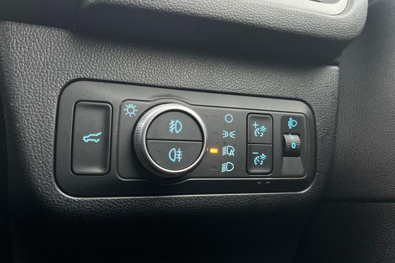 Used Ford Kuga 2023 for sale - 77030696: Photo 30