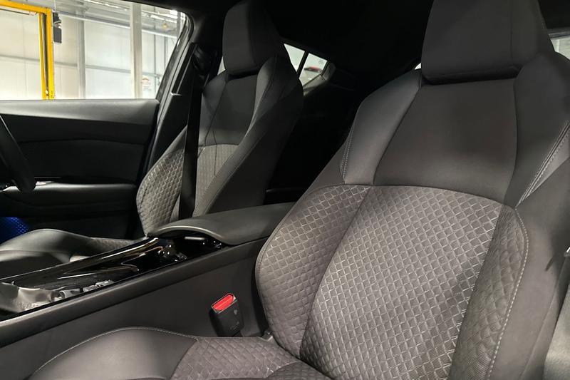 Used Toyota C-HR for sale - 77427188: Photo 19