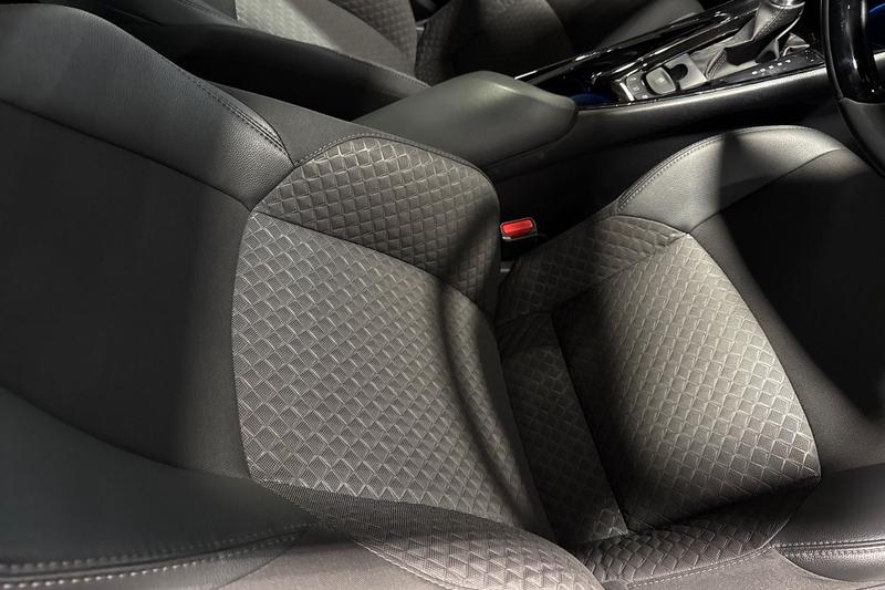 Used Toyota C-HR for sale - 77427188: Photo 27