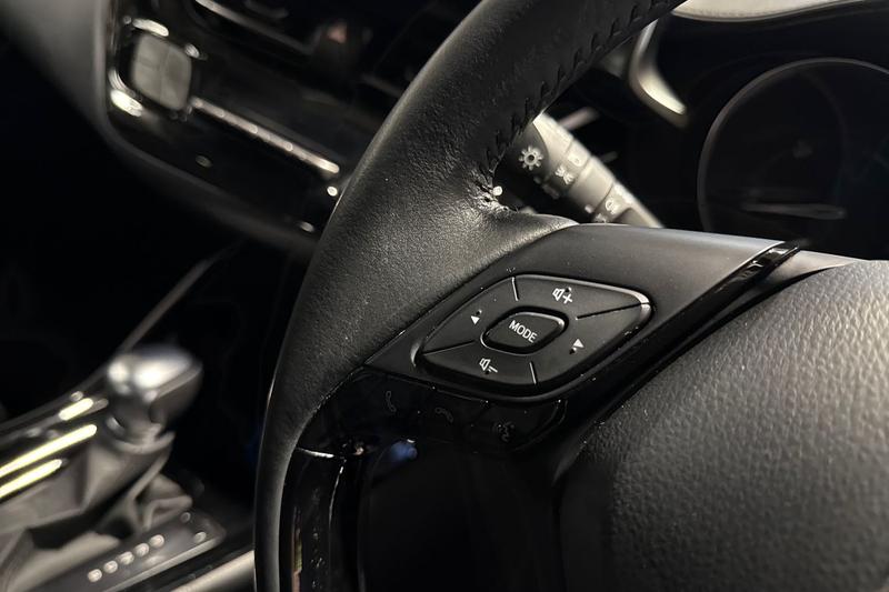 Used Toyota C-HR for sale - 77427188: Photo 29