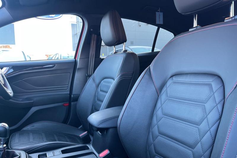 Used Ford Focus for sale - 76660099: Photo 19