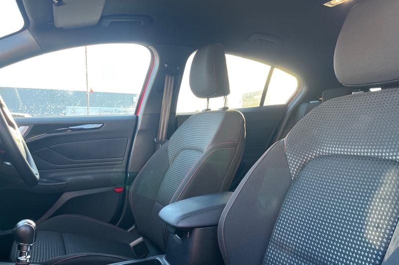 Used Ford Focus for sale - 76776772: Photo 19