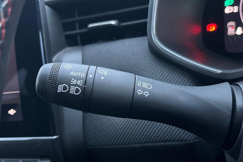 Used Renault Clio 2024 for sale - 76514318: Photo 14