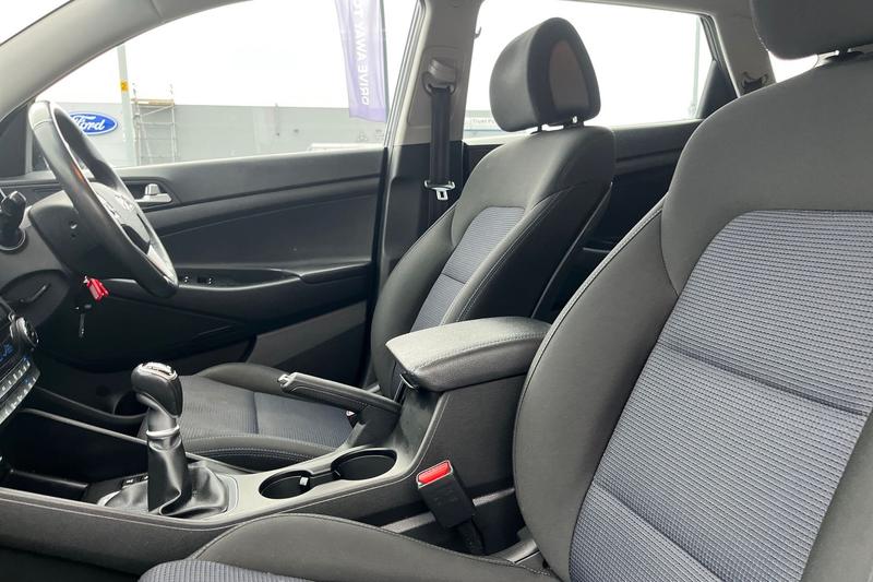 Used Hyundai TUCSON 2017 for sale - 76730143: Photo 19