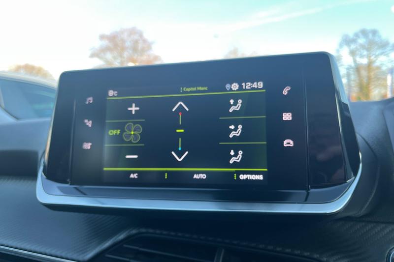 Used Peugeot 2008 2022 for sale - 76653357: Photo 32