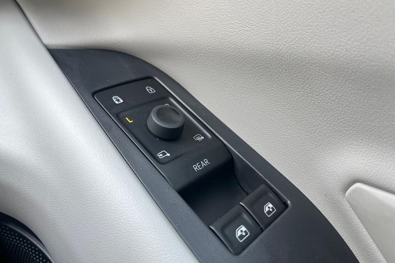 Used Ford Explorer 2024 for sale - 76568468: Photo 16