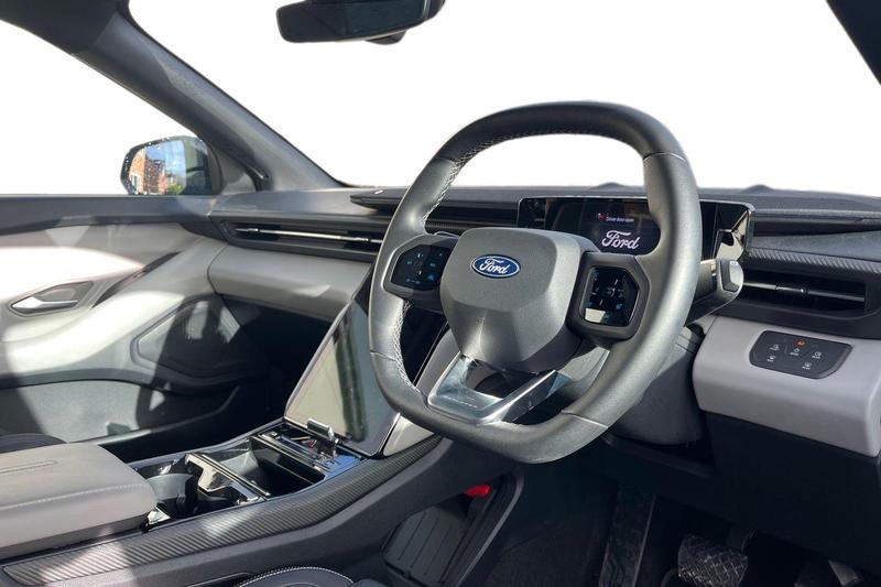 Used Ford Explorer 2024 for sale - 76568468: Photo 9