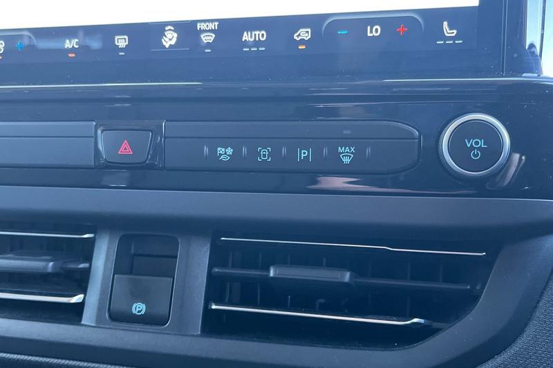 Used Ford Tourneo Custom 2024 for sale - 78152982: Photo 22