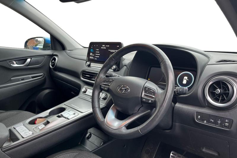 Used Hyundai KONA 2022 for sale - 77393801: Photo 9