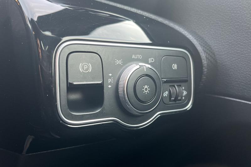 Used Mercedes-Benz A-Class 2019 for sale - 76835579: Photo 15