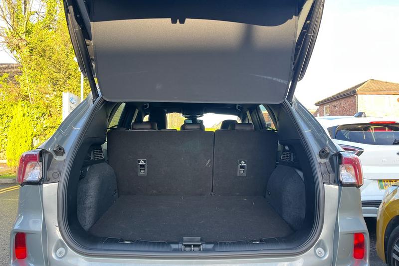 Used Ford Kuga 2022 for sale - 76782404: Photo 21