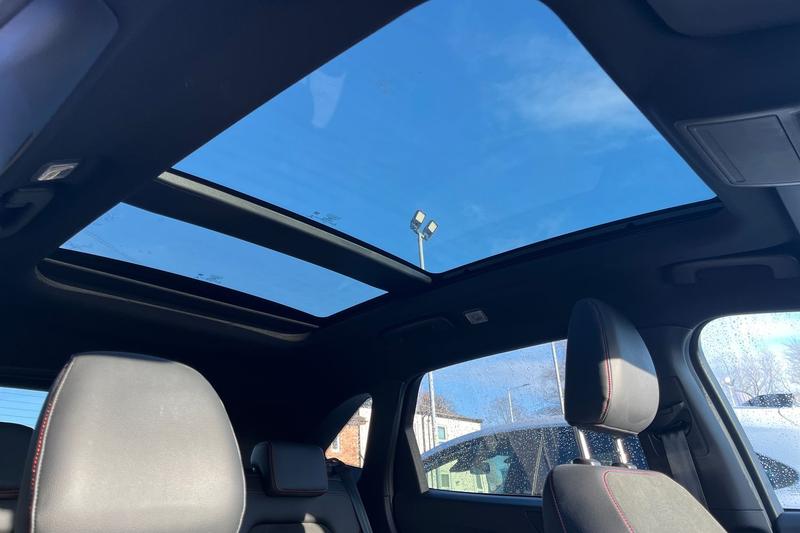 Used Ford Kuga 2022 for sale - 76782404: Photo 30