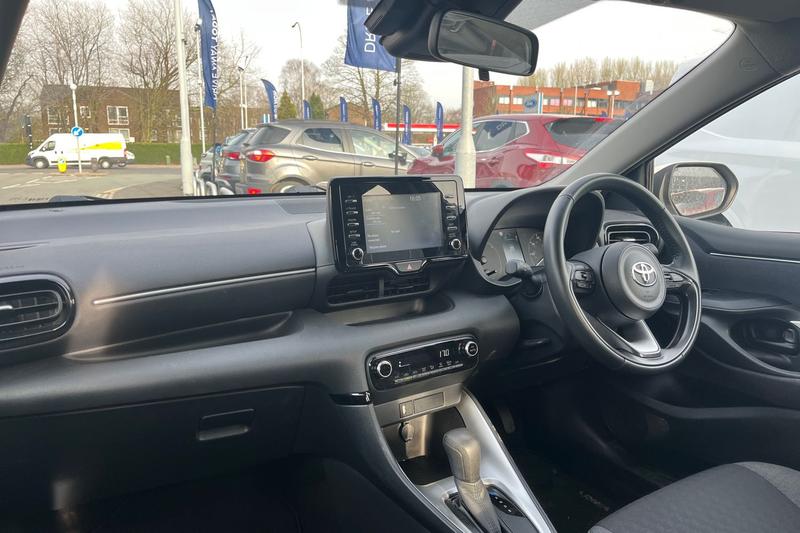 Used Toyota Yaris 2023 for sale - 77965936: Photo 18