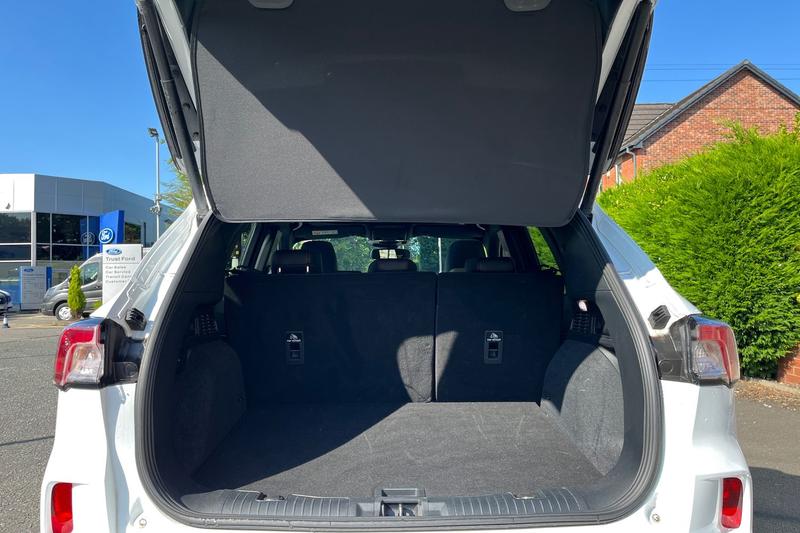 Used Ford Kuga 2022 for sale - 76625368: Photo 21