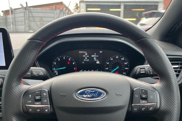 Used Ford Focus 2022 for sale - 76255294: Photo 12