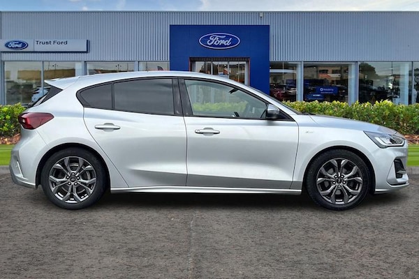 Used Ford Focus 2022 for sale - 76255294: Photo 3