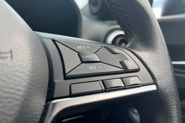 Used Nissan Juke 2023 for sale - 75283228: Photo 39