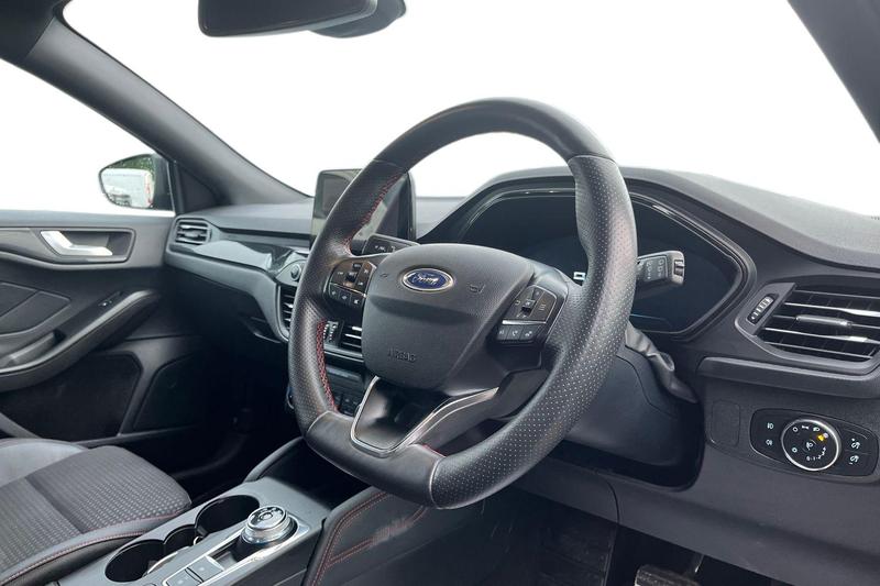 Used Ford Focus 2021 for sale - 77176405: Photo 9