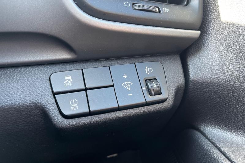 Used Kia Stonic 2019 for sale - 78064089: Photo 30