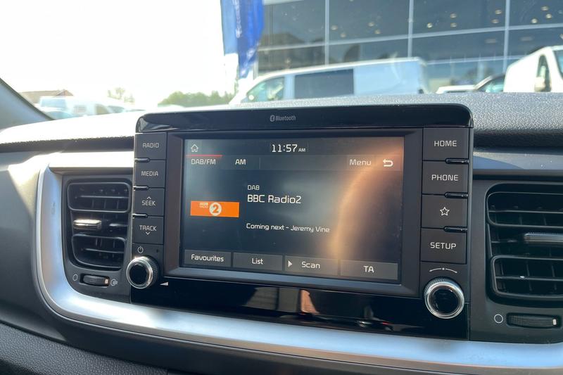 Used Kia Stonic 2019 for sale - 78064089: Photo 31