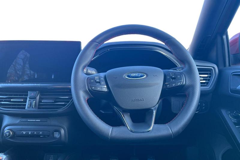 Used Ford Focus for sale - 76776730: Photo 11