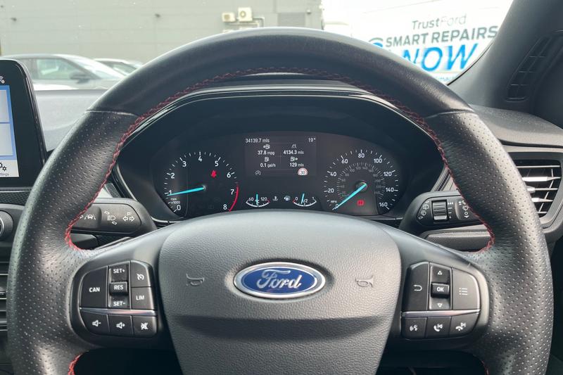 Used Ford Focus 2019 for sale - 76184401: Photo 12