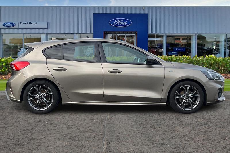 Used Ford Focus 2019 for sale - 76184401: Photo 3