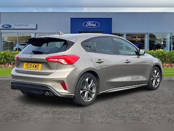 Used Ford Focus 2019 for sale - 76184401: Photo 4