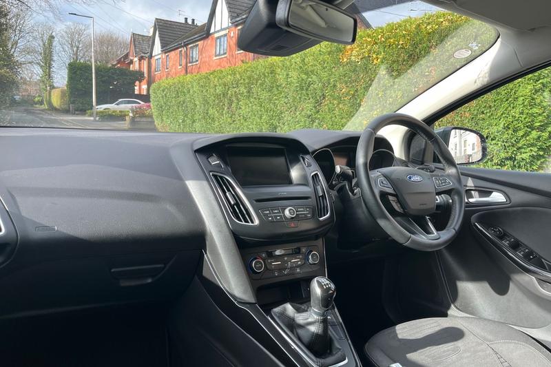 Used Ford Focus 2017 for sale - 77665773: Photo 18