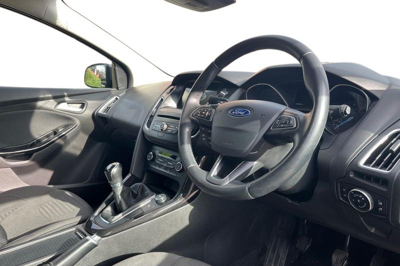 Used Ford Focus 2017 for sale - 77665773: Photo 9