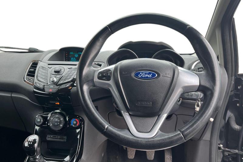 Used Ford Fiesta 2013 for sale - 76467620: Photo 11