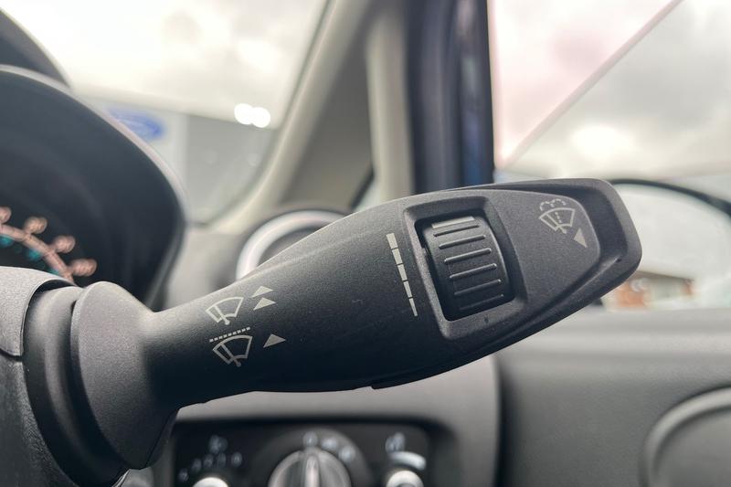 Used Ford Fiesta 2013 for sale - 76467620: Photo 15