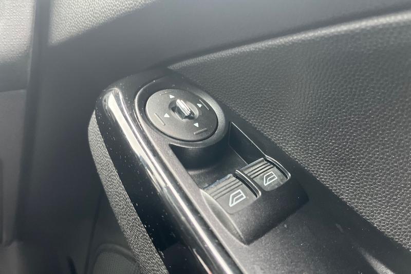 Used Ford Fiesta 2013 for sale - 76467620: Photo 16