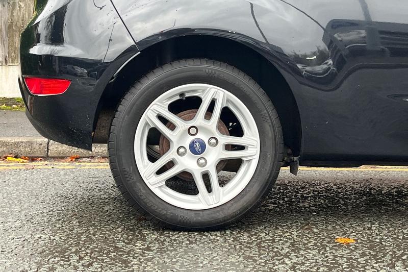 Used Ford Fiesta 2013 for sale - 76467620: Photo 8