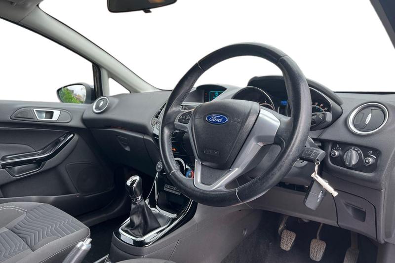 Used Ford Fiesta 2013 for sale - 76467620: Photo 9