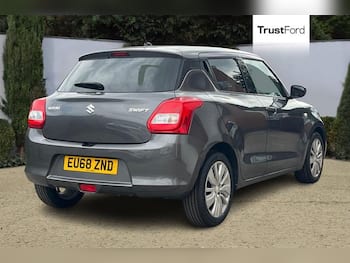 Used Suzuki Swift 2018 for sale - 79630532: Photo