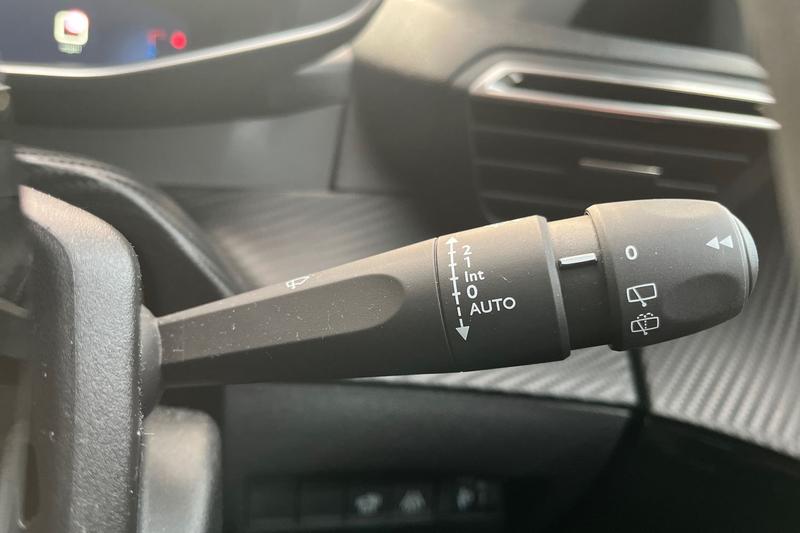 Used Peugeot 208 2023 for sale - 77306994: Photo 15