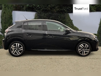 Used Peugeot 208 2023 for sale - 77306994: Photo