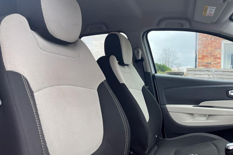 Used Renault Captur 2019 for sale - 77407054: Photo 17