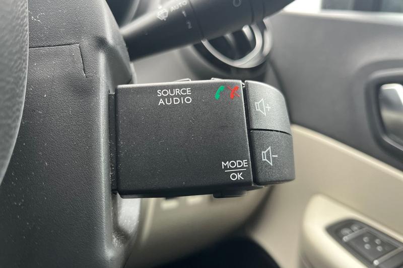 Used Renault Captur 2019 for sale - 77407054: Photo 39