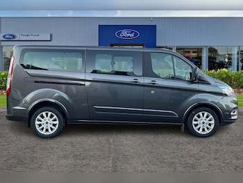Used Ford Tourneo Custom 2022 for sale - 76703252: Photo