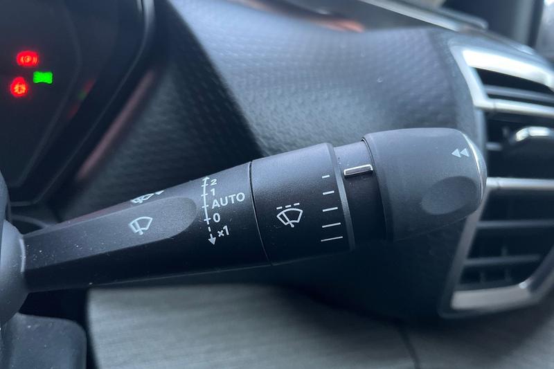 Used Citroen C5 X 2023 for sale - 76931215: Photo 15