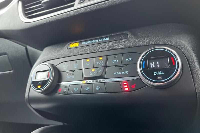 Used Ford Focus 2018 for sale - 76882489: Photo 22