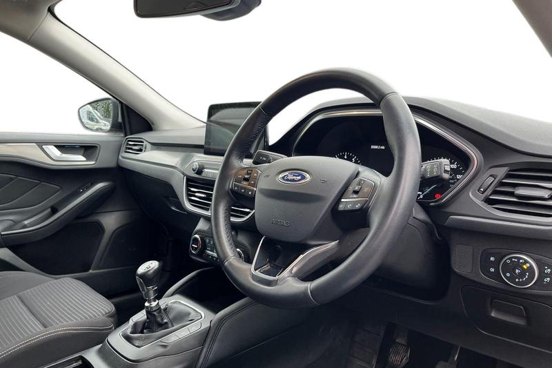 Used Ford Focus 2018 for sale - 76882489: Photo 9