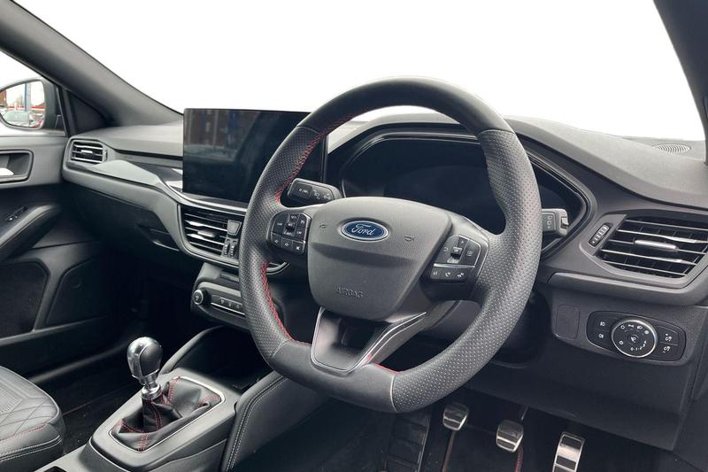 Used Ford Focus 2023 for sale - 77326847: Photo 9