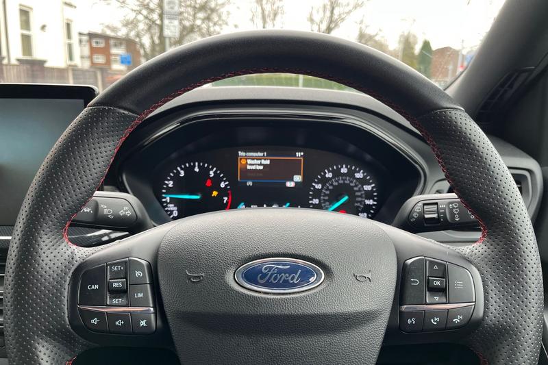 Used Ford Focus 2023 for sale - 78001274: Photo 12